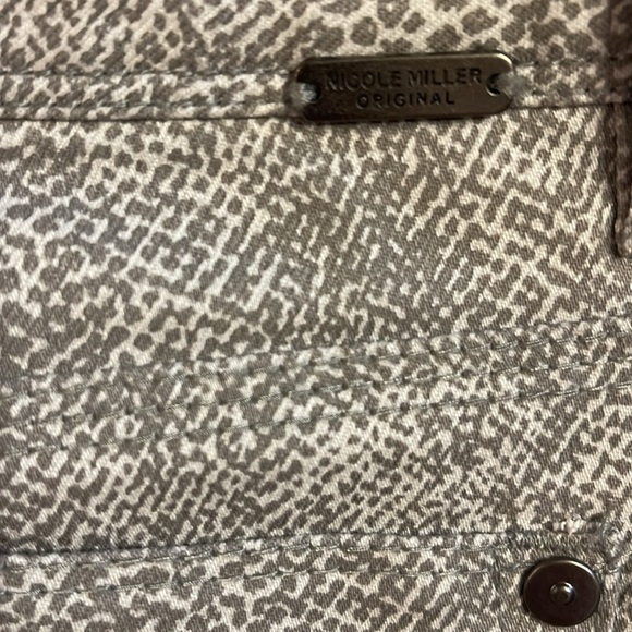 Original  Nicole Miller Sz 16 grey/white snakeskin patterned stretch jeans - Picture 5 of 10